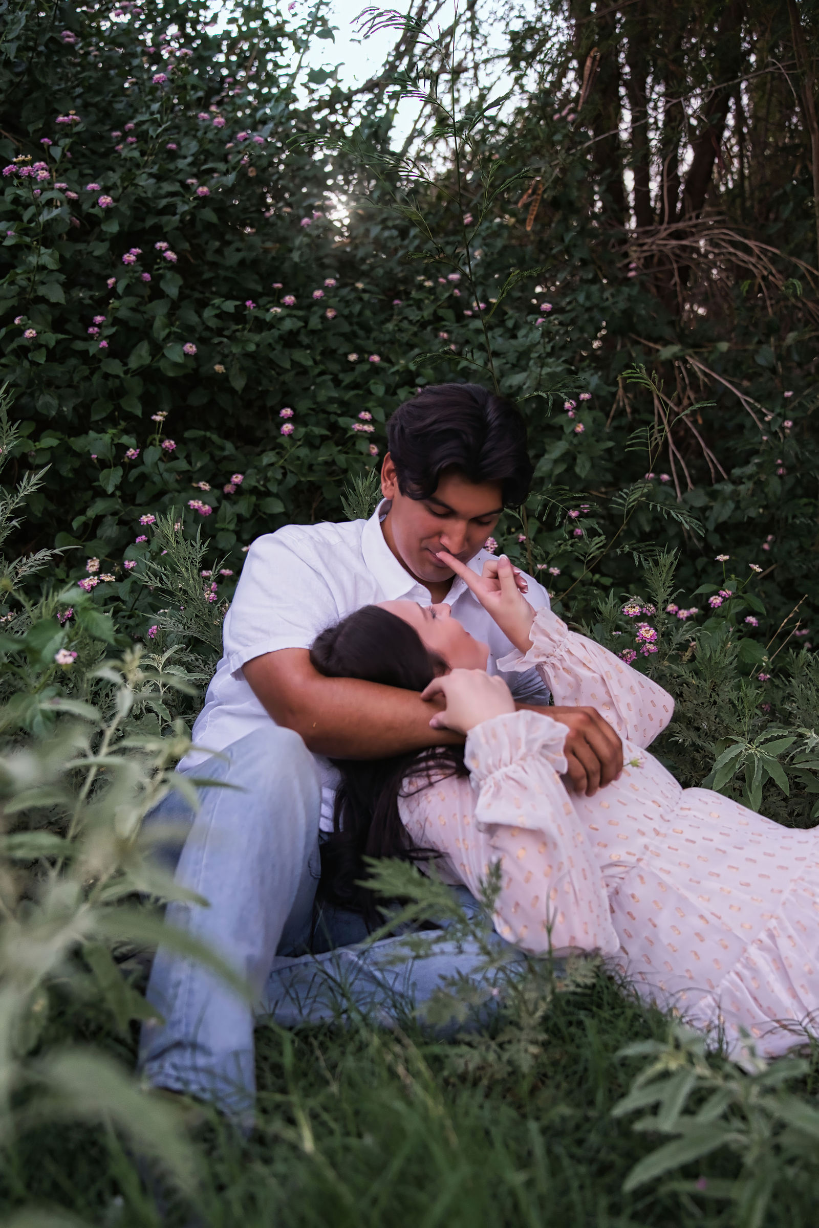Anjyle & Efren Engagement Photo 16