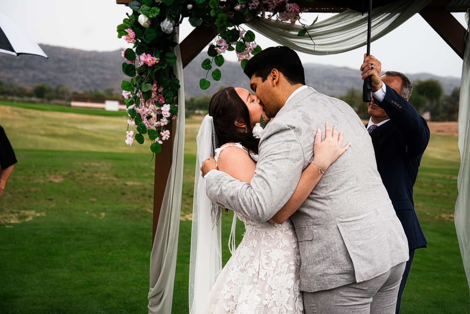 Anjyle & Efren Wedding Photo 14