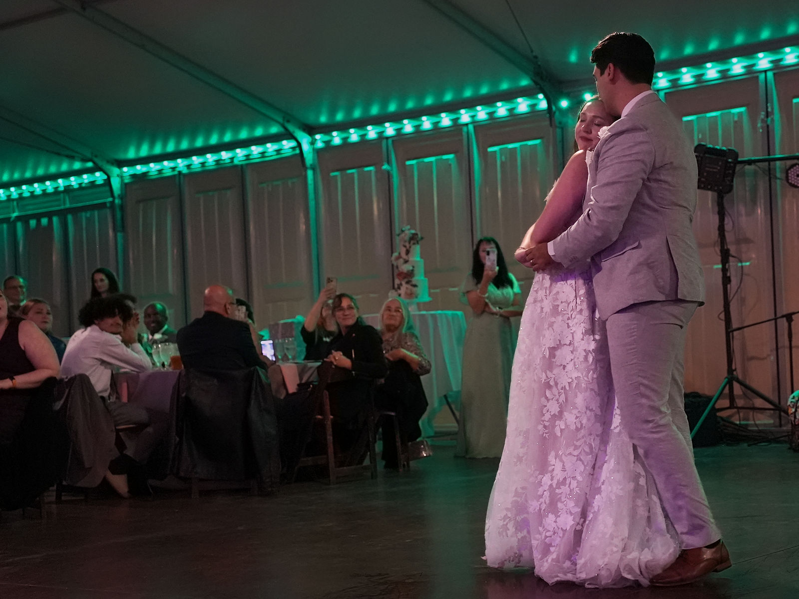 Anjyle & Efren Wedding Photo 138