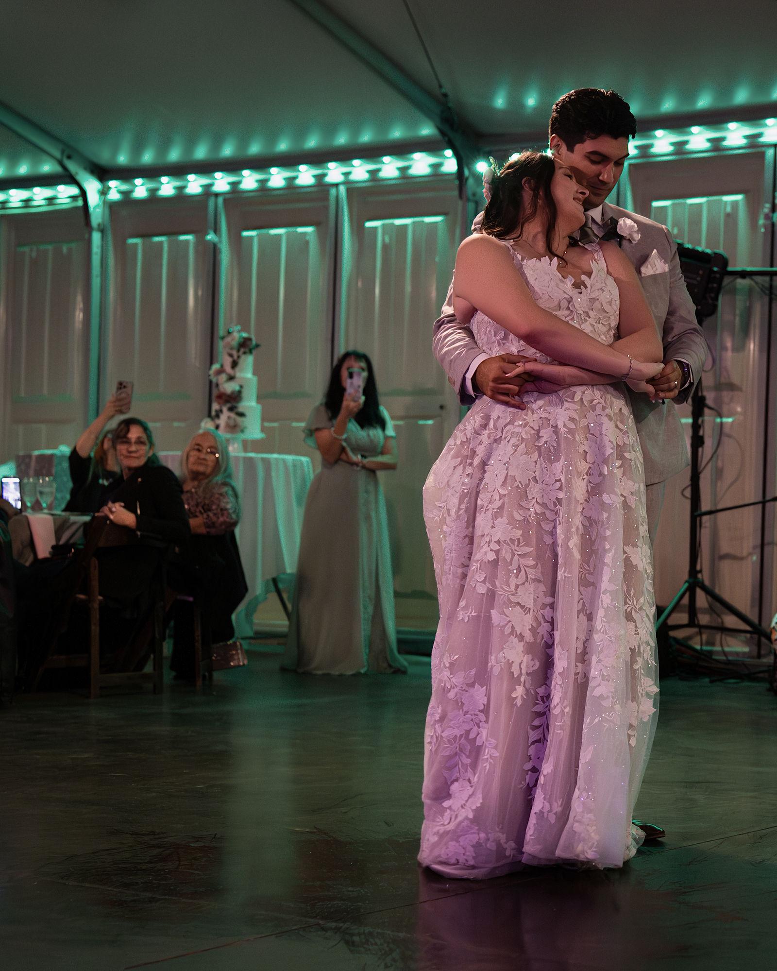 Anjyle & Efren Wedding Photo 139