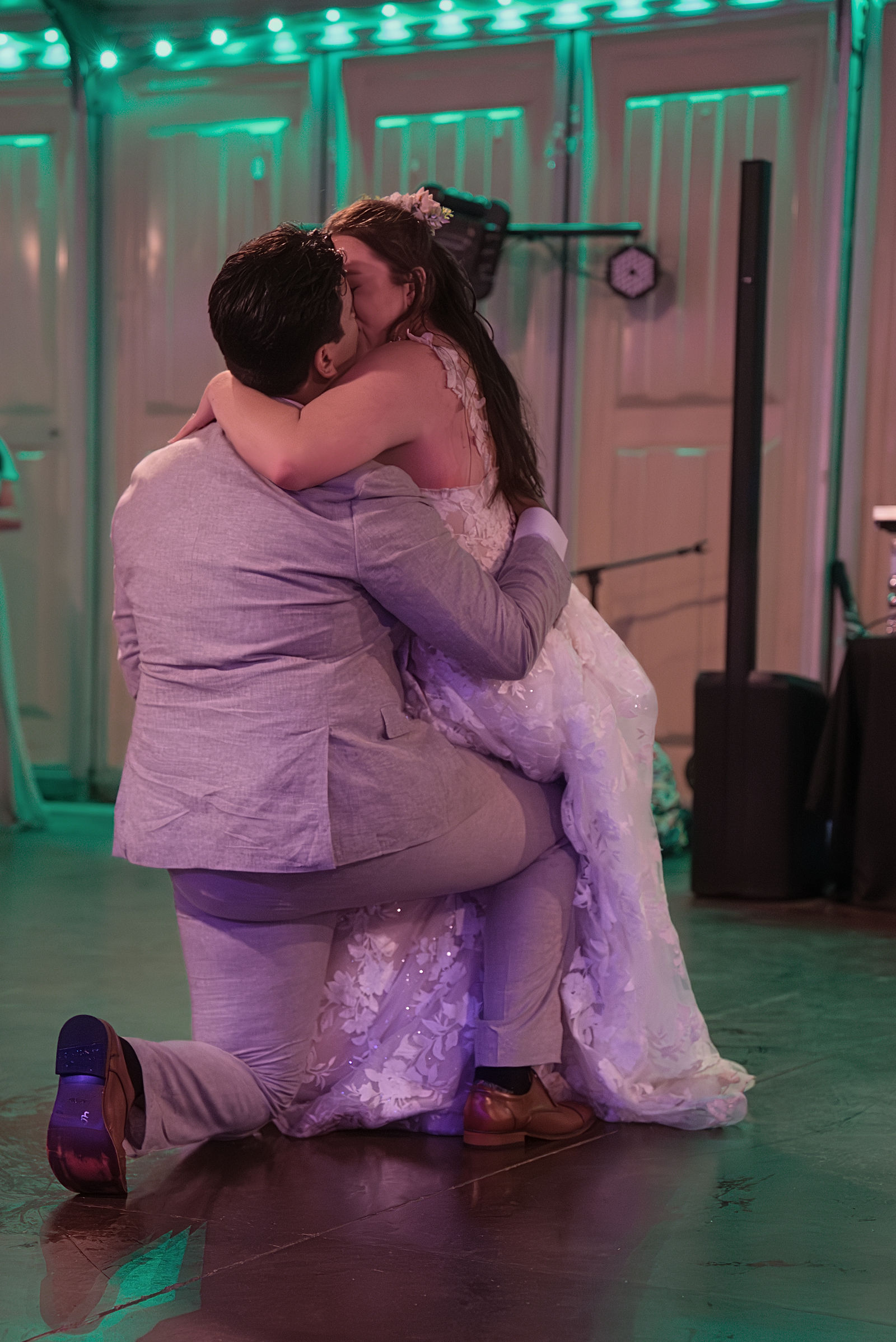 Anjyle & Efren Wedding Photo 143