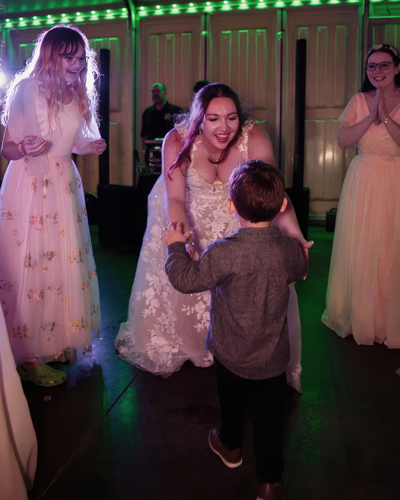 Anjyle & Efren Wedding Photo 186