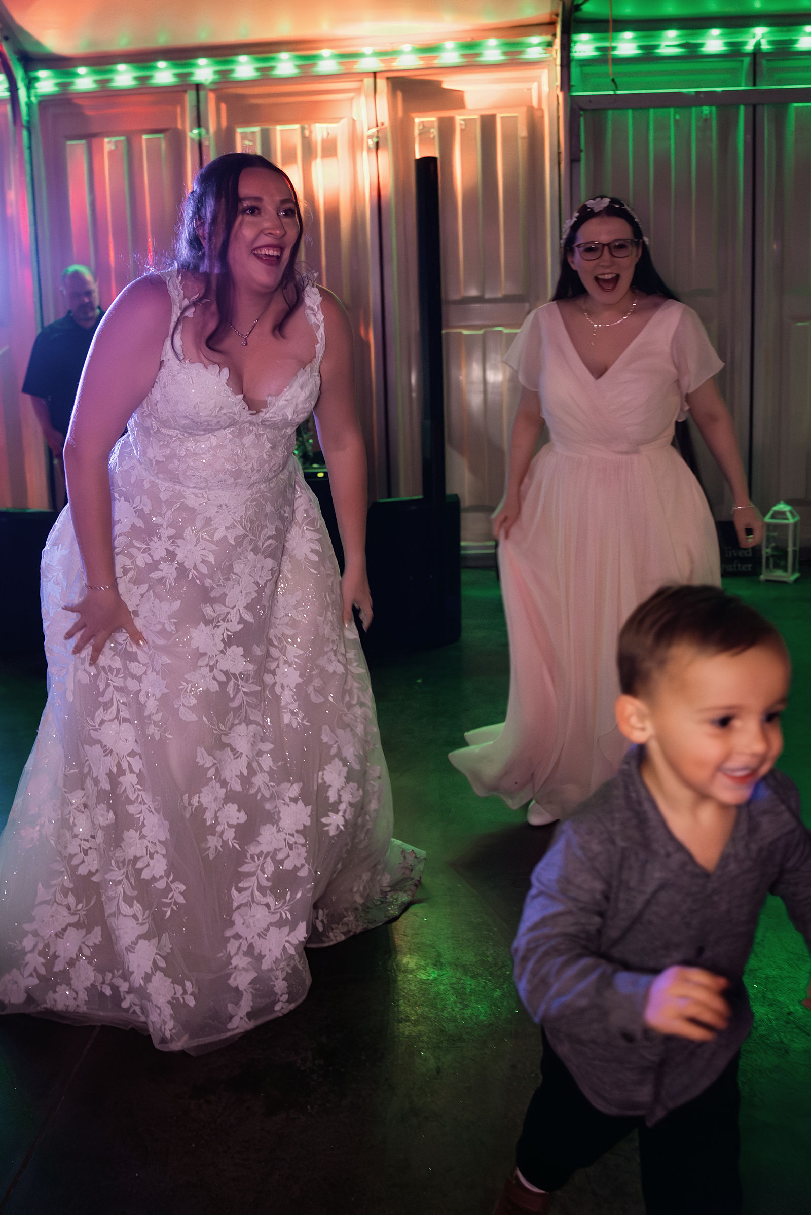 Anjyle & Efren Wedding Photo 188