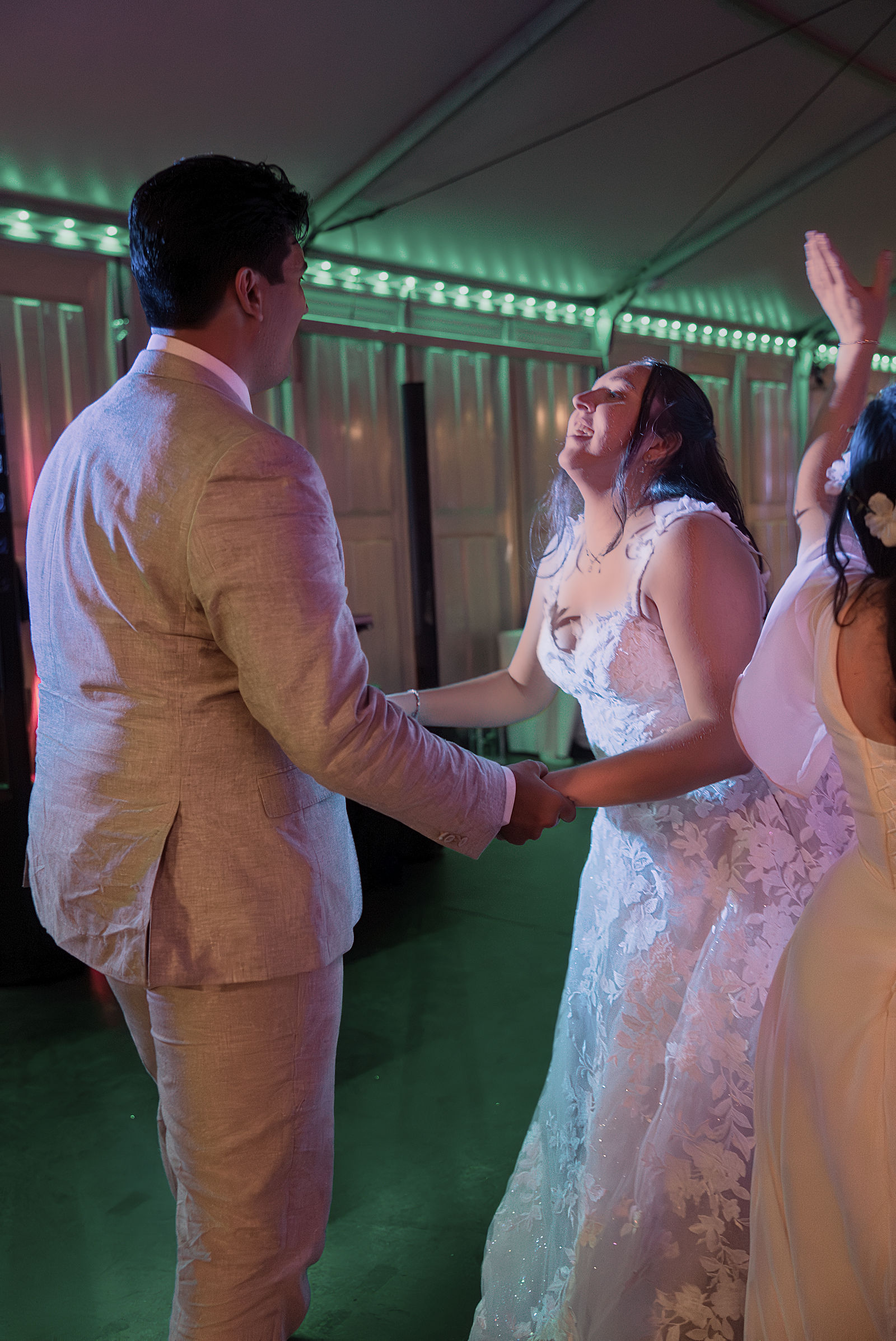 Anjyle & Efren Wedding Photo 209