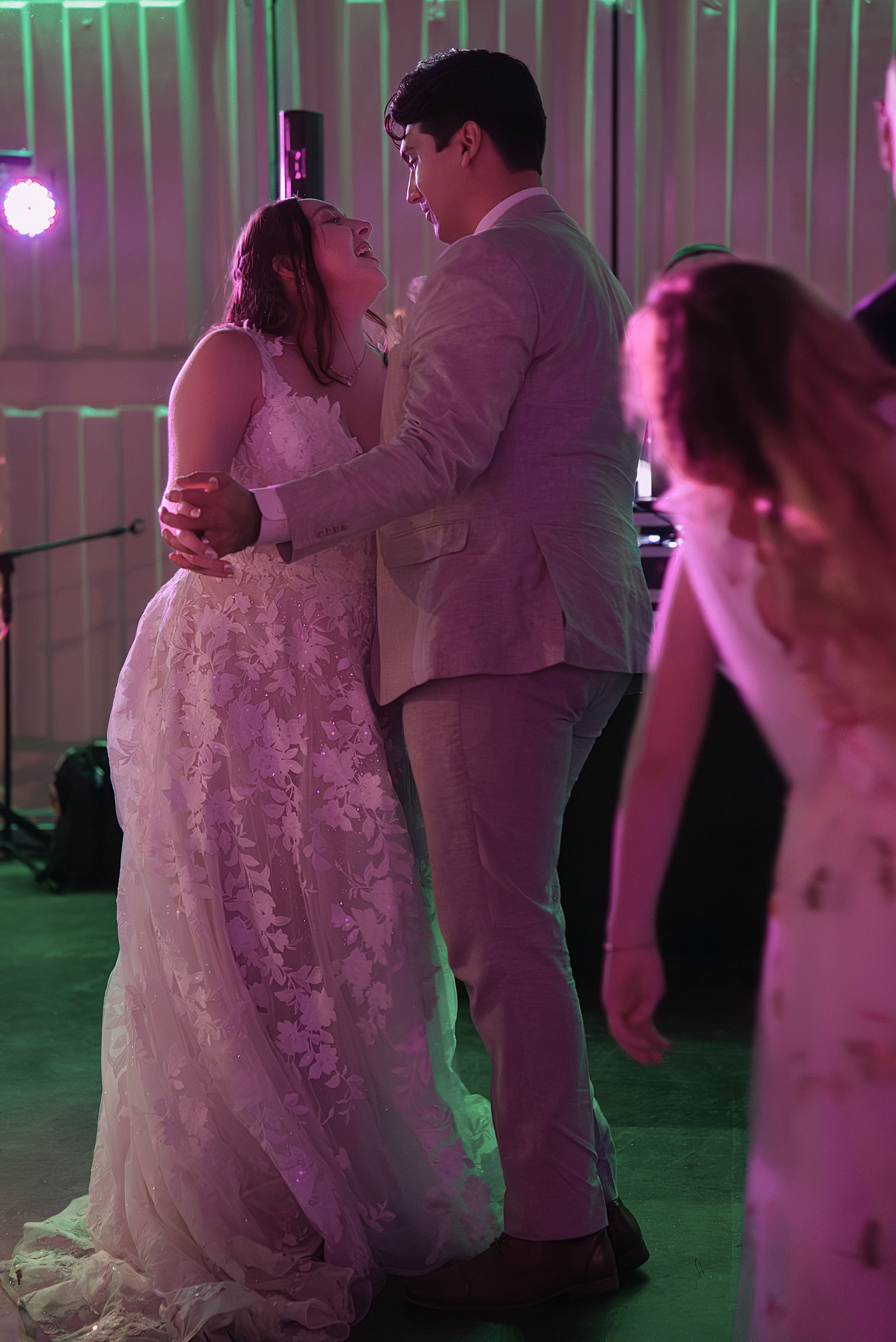 Anjyle & Efren Wedding Photo 212